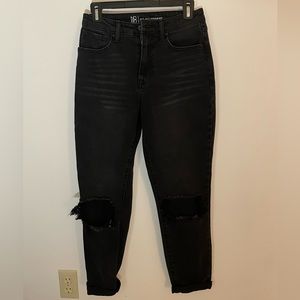 Black No Boundaries mom jeans